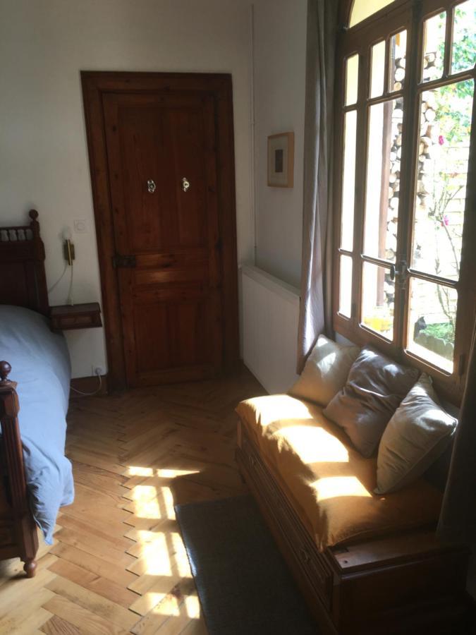 Charmant Appartement Sur Cour, Le Berlingott バニエール・ド・ビゴール エクステリア 写真